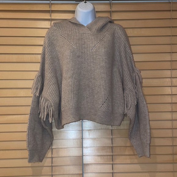 Anthropologie Sweaters - By Anthropologie Crop Knit Hooded Fringe Long Sleeve Sweater